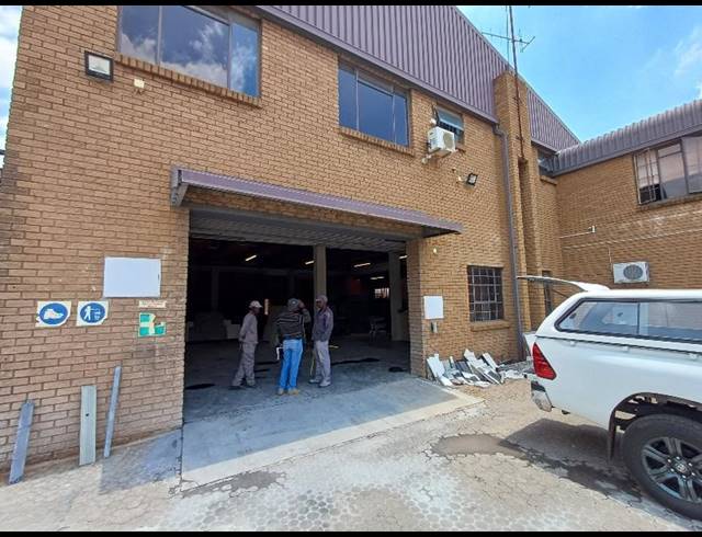 INDUSTRIAL PROPERTY TO RENT IN HENNOPSPARK